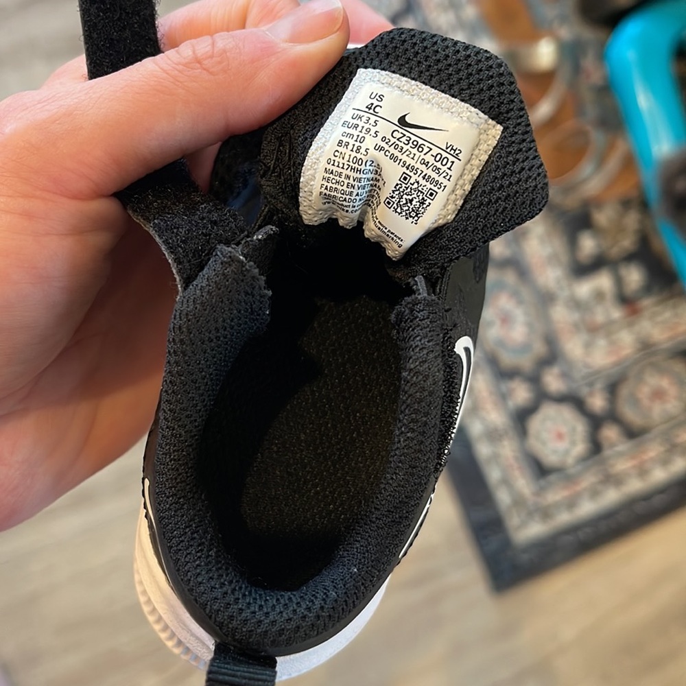 Nike Downshifter Toddler/Kids Shoes size 4C, BNWOT - Picture 3 of 5